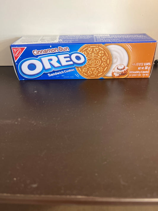 Cinnamon Bun Oreo - Korea